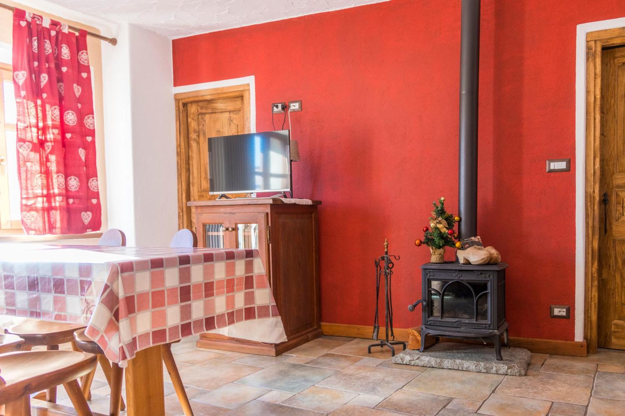 Usseaux La Placette - Albergo Diffuso E Trattoria מראה חיצוני תמונה