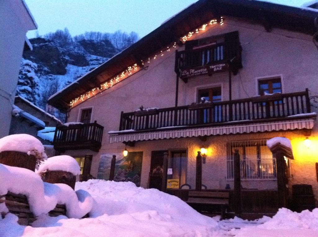 Usseaux La Placette - Albergo Diffuso E Trattoria מראה חיצוני תמונה